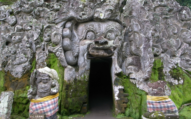 A Solo Traveller’s Advice For Women Travelling To Difficult Countries In Asia