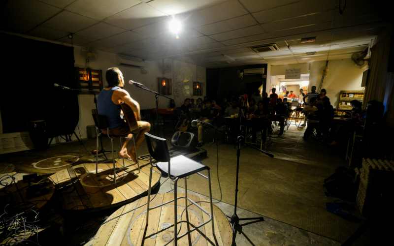 7 Amazing Open Mic Nights For Music & Poetry Around Kuala Lumpur