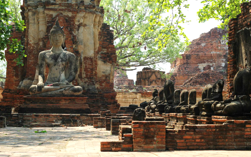 Discovering The Capital Of The Ancient Kingdom of Siam In A Day