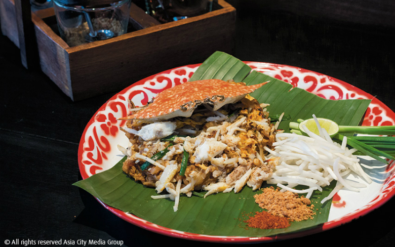 10_crab_meat_pad_thai