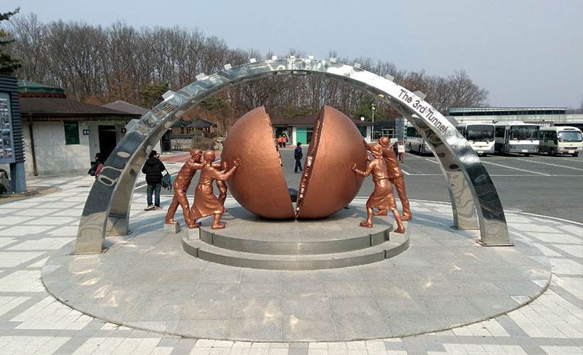 A Glimpse Into The Elusive Hermit Kingdom of North Korea