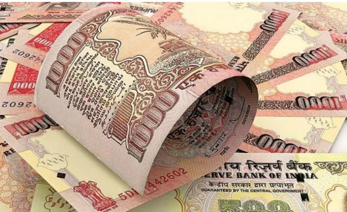 4 Ways Women Are Going Cashless In India