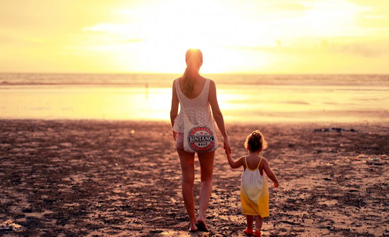 7 Practical Tips For Travelling With Children