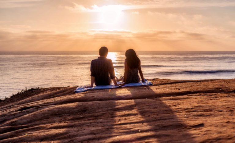 Romantic Couple Getaways [VIDEO]