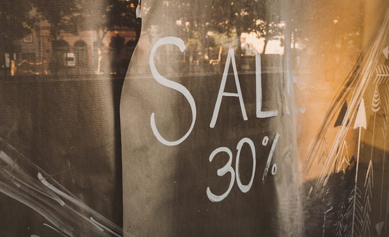 9 Creative Ways To Save Money For Your Travels
