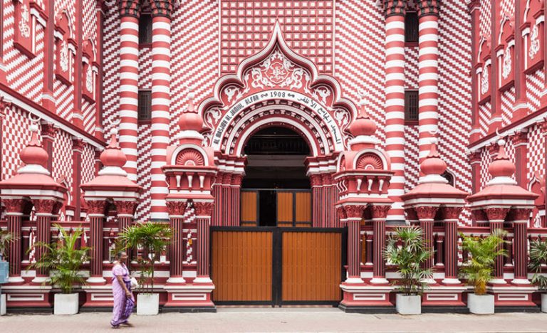 Jami Ul-Alfar Masjid: The Red Mosque Of Sri Lanka