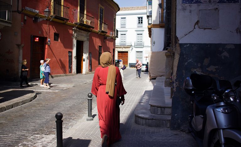 Malaysia Ranks First For Solo Female Muslim Travellers