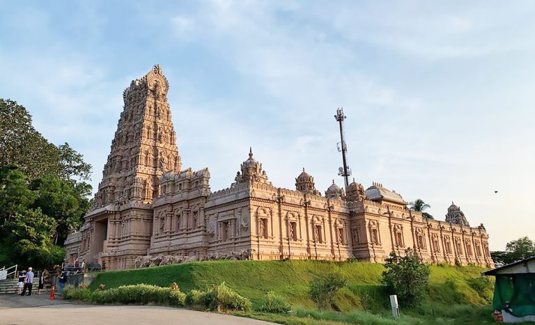 7 Beautiful Hindu Temples To Visit In Malaysia