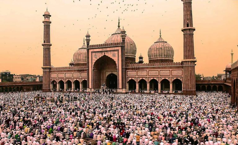Different Names, Same Celebration: Aidilfitri Traditions Around The World