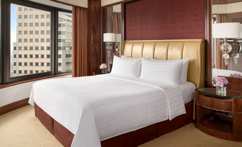 Family Premier Suite, Master Bedroom, Shangri-La Kuala Lumpur.