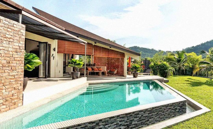 Villa Bunga Raya