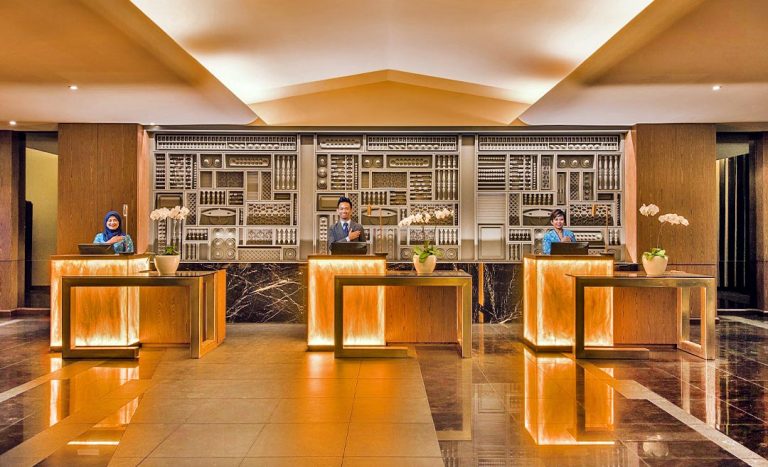 Just In: MAS’ Platinum Lounge KLIA Reopens; Offers Money-Saving Travel With Firefly Partnership