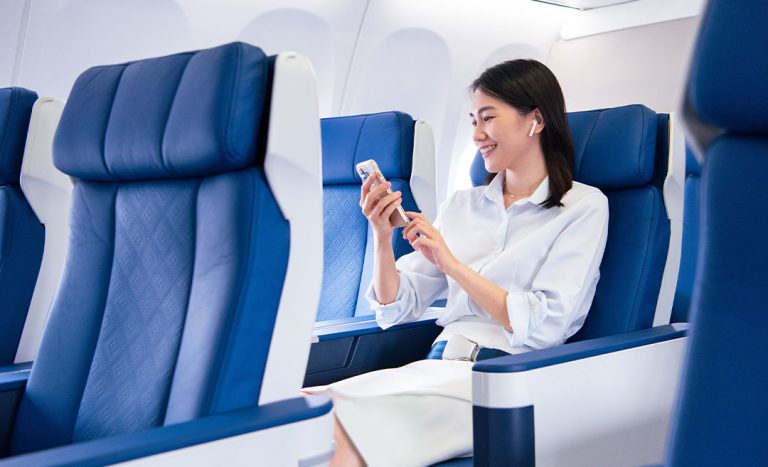 Malaysia Airlines Unveils New Look For Its Boeing 737-800