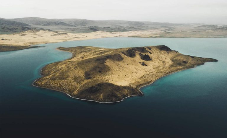 A Visual Guide: Jaw-Dropping Oases Around The World