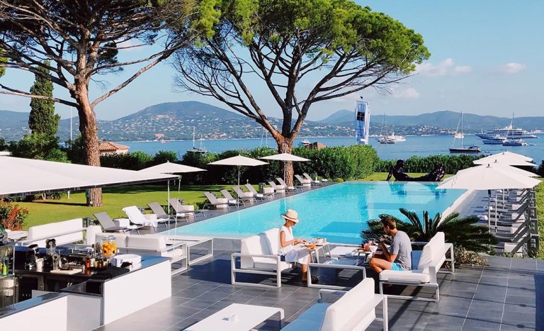 Go Luxe & Save Big: Insider Tips On How To Always Get The Lowest Hotel Rate