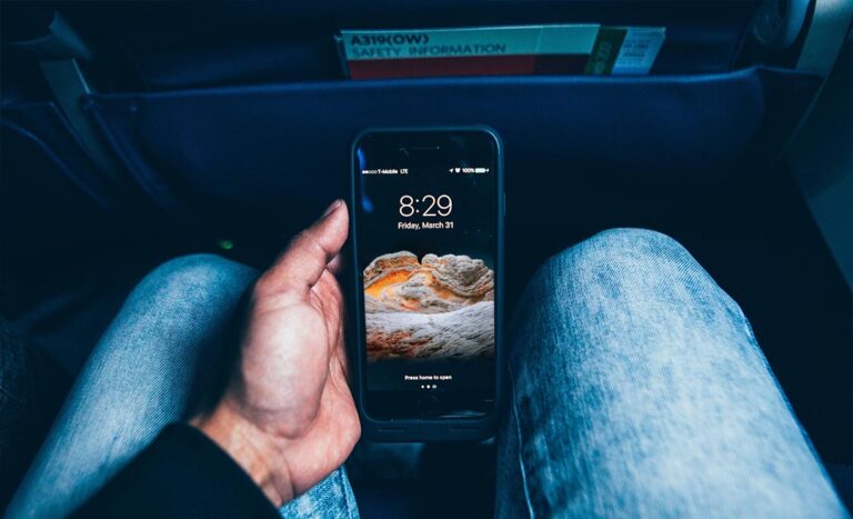 Wi-Fi In The Sky: Benefits Of In-Flight Internet On Long-Haul Flights