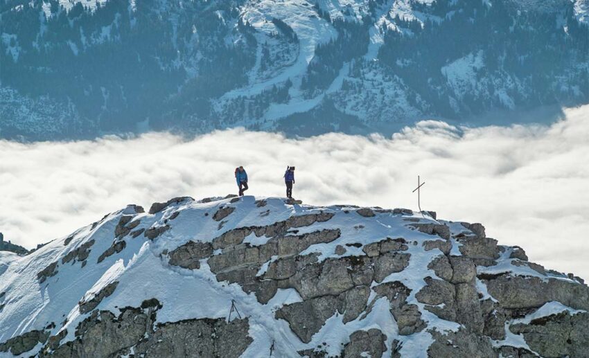 1. The call of the peaks