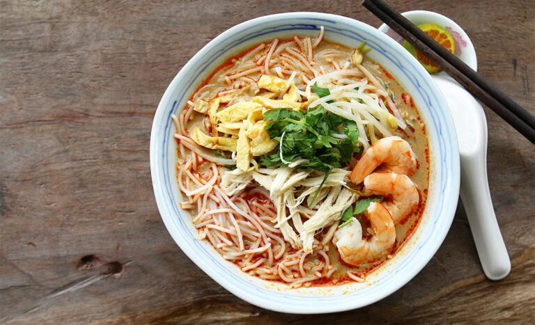 Unveiling The Origins & Rich History Of Laksa Sarawak
