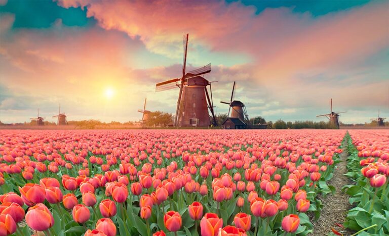 Too Cool For Summer: 6 Spring And Autumn Getaways To Replace Your Summer Vacation